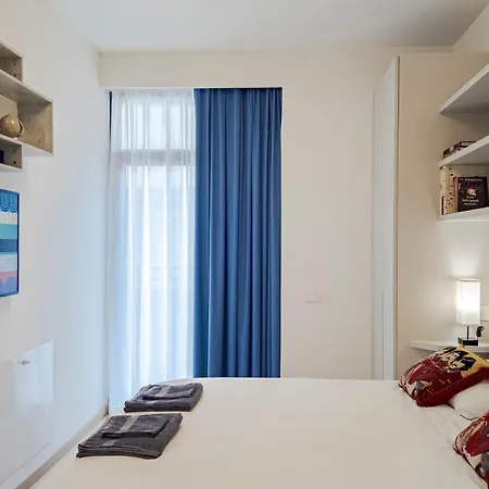 Washington Building - 4 Posti Apartment